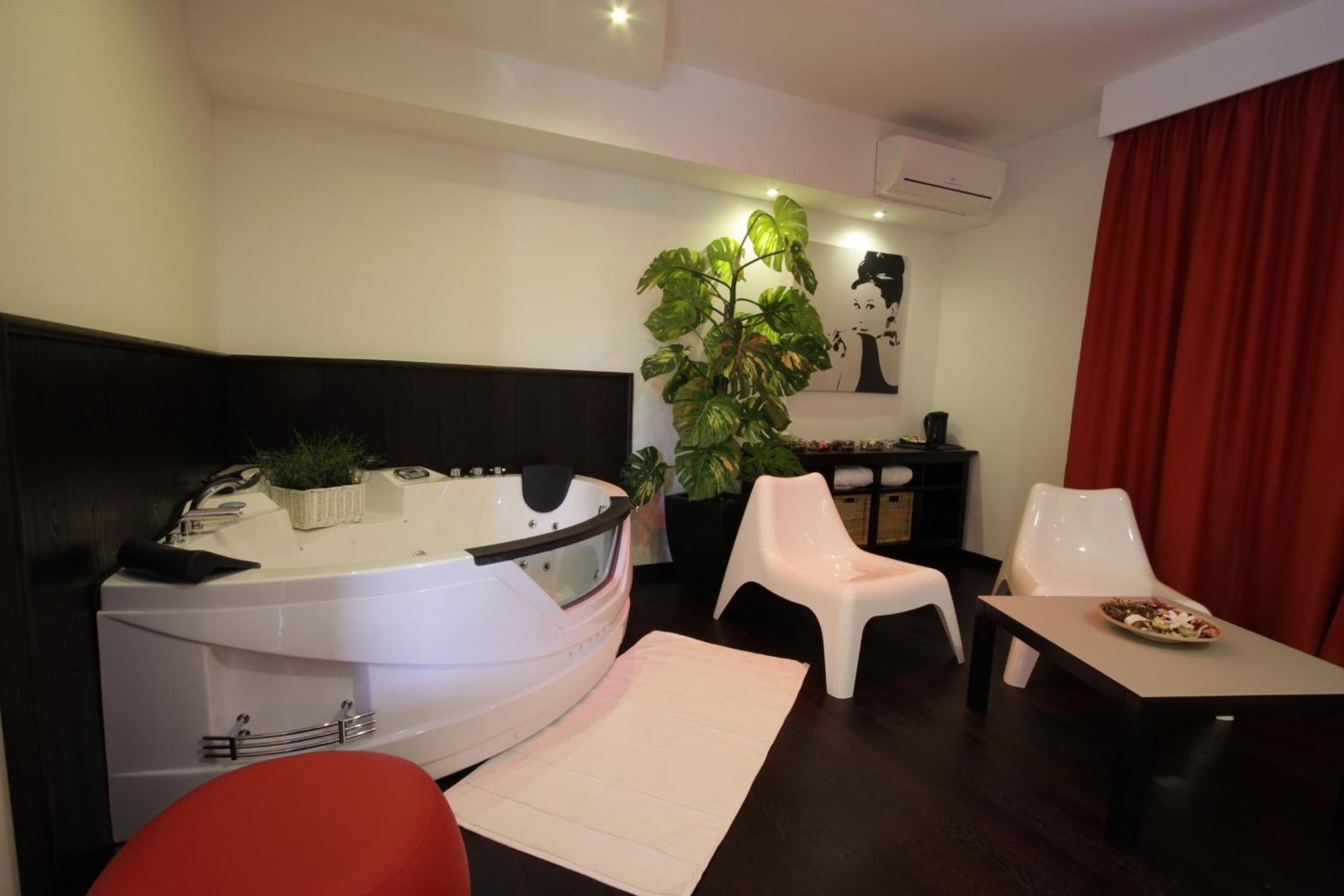 Hotel Paradise Airport Forlì Kültér fotó